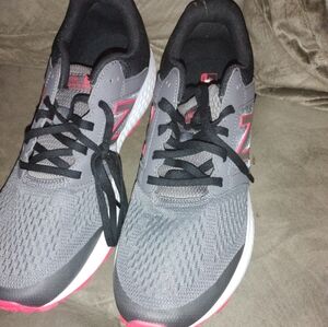 New Balance 520 V5 Mens Size 13 Laced Up Running Shoes M520LM5 Gray Sneakers....